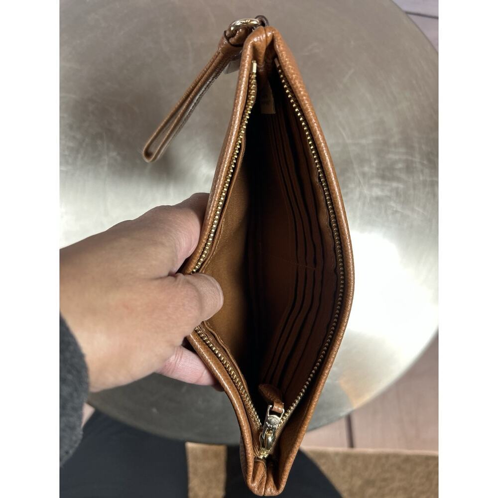 COACH CROSSGRAIN LEATHER LARGE CORNER ZIP WRISTLET POUCH WALLET CLUTCH - Picture 3 of 3